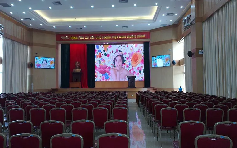 Trụ sở HĐND-UBND quận Hoàn Kiếm