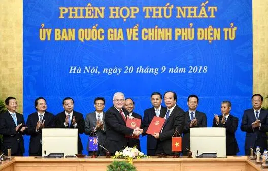 Lễ ký kết Biên bản ghi nhớ và Quy chế phối hợp về Chính phủ điện tử tại Phiên họp thứ nhất của Ủy ban Quốc gia về Chính phủ điện tử