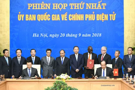 Lễ ký kết Biên bản ghi nhớ và Quy chế phối hợp về Chính phủ điện tử tại Phiên họp thứ nhất của Ủy ban Quốc gia về Chính phủ điện tử