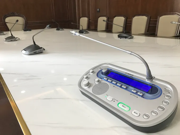 Phòng hội đàm - Viện Nghiên cứu và ứng dụng Công nghệ cao Hòa Lạc