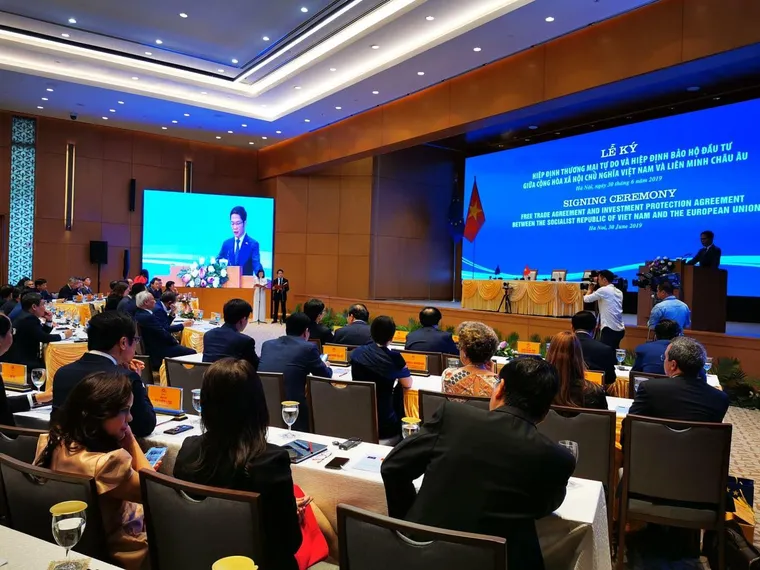 Lễ ký kết Hiệp định Thương mại tự do (EVFTA) và Hiệp định bảo hộ đầu tư (IPA) giữa Việt Nam và Liên minh Châu Âu (EU)” Sự kiện này được đánh giá là 1 trong 8 sự kiện nổi bật của Việt Nam năm 2019.